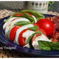 Ljuvlig buffelmozzarellasallad med egenodlat