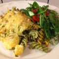 Pastagratäng med köttfärs, spenat och fetaost