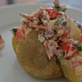 Bakad potatis med fräsch baconröra