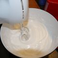 Fluffig vit frosting