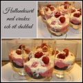 Hallondessert med oreokex och vit choklad