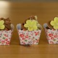 Chokladcupcakes med tvåfärgad frosting