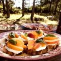 Persika bruschetta med chèvre och mascarponekräm