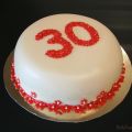 Blommig 30-årstårta