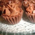 Chocolate cups with mascarpone
