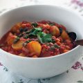 Indisk potatis- och kikärtsgryta