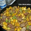 Kött och kålrotsgryta