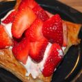 En enkel dessert; sockerfri Jordgubbsbakelse