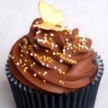 Chokladcupcake med guldfjäril