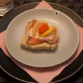Gravad laxtoast med romsås