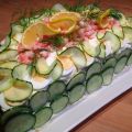 Smörgåstårta med räkor och tonfisk