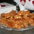 Saffransfudge med pistaschnötter