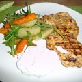 Grillad kalkonfilé med klyftpotatis och tzatziki