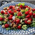 Sallad med hallon och cashewnötter