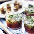 Mojito med fläderblom bakad rabarber och mynta