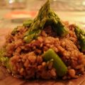 Vårig sparrisrisotto på rosévin, salciccia,[...]
