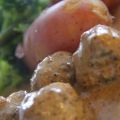 Köttbullar med gräddig dijonsås