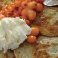 Lyxfrukost med glutenfria bananpannkakor och[...]