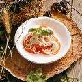 Bifftomatsallad med oliv- och sardellpasta