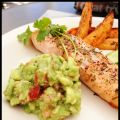 En äkta guacamole och perfekt sötpotatis