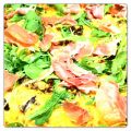 Lyxpizza på plåt med snabbaste pizzadegen.