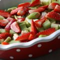 Rabarber- & jordgubbspaj med egengjord vaniljsås