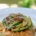 Grillad lax med avocadosalsa