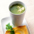 Grön blomkålssoppa med äggtoast