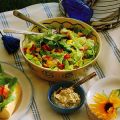 Bacon- och mangosallad med citrussås