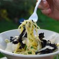 Färsk pasta med svart trumpetsvamp, persilja[...]