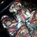 Baconinlindad ostfylld kyckling