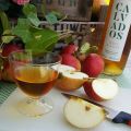 Stekta äpplen med calvados och sötsalta nötter