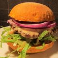 Hamburgare med tillbehör – allt från grunden