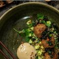 Krispiga fläskfrikadeller med limeblad och[...]