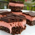 CHOCOLATE STRAWBERRY MARSHMALLOW CANDY BAR