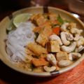 Vegansk thaigryta med tofu - Röd Curry