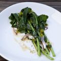 Broccoliblad, brynt smör och ansjovis