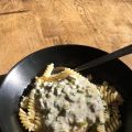 Pasta med tonfisksås