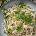 Risnudelsallad med räkor, jordnötter och nahm[...]