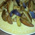 Rostade Klyftpotatis Med Rödlök Och Rosemarin