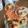 Karlsbaderbullar med mandelmassa och äpple