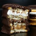 SALTED NUTELLA MARSHMALLOW PEANUTBUTTER CRACKER[...]