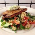 Stekt fjärilskotlett med bulgursallad och[...]
