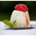 Rabarberparfait med marinerade jordgubbar