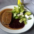 Bland rosor och god mat.