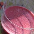 Återställarsmoothie med havremjölk och hallon